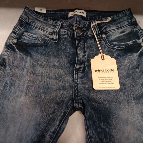 Pants - Picture 2 of 3